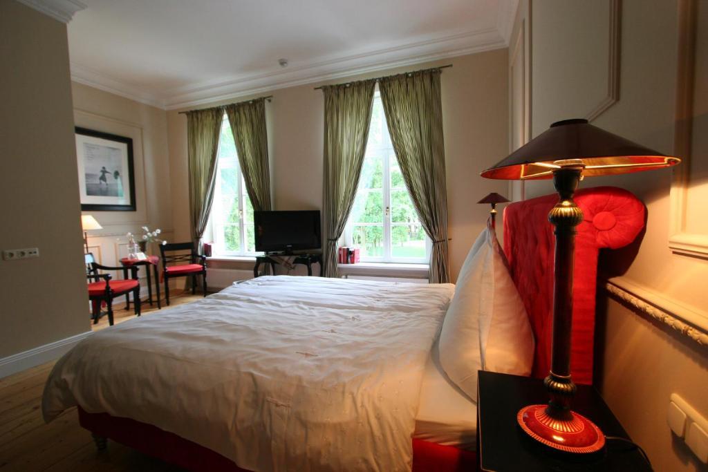 Hotel Hochzeitshaus Ауріх Номер фото